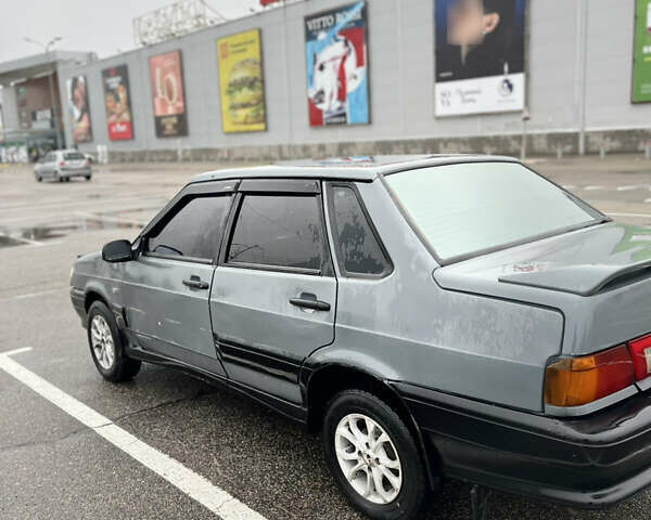 Серый ВАЗ 2115 Самара, объемом двигателя 1.5 л и пробегом 350 тыс. км за 1300 $, фото 5 на Automoto.ua