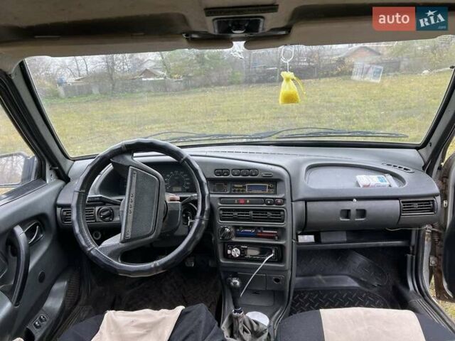 Серый ВАЗ 2115 Самара, объемом двигателя 1.5 л и пробегом 230 тыс. км за 1500 $, фото 6 на Automoto.ua