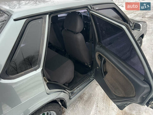 Сірий ВАЗ 2115 Самара, об'ємом двигуна 1.5 л та пробігом 249 тис. км за 2200 $, фото 11 на Automoto.ua
