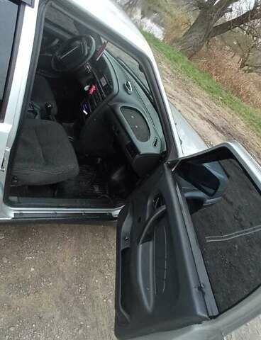 Серый ВАЗ 2115 Самара, объемом двигателя 1.5 л и пробегом 224 тыс. км за 1700 $, фото 4 на Automoto.ua