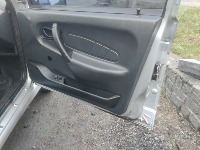 Серый ВАЗ 2115 Самара, объемом двигателя 1.5 л и пробегом 114 тыс. км за 1700 $, фото 6 на Automoto.ua