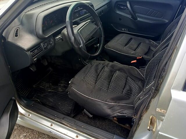 Серый ВАЗ 2115 Самара, объемом двигателя 1.5 л и пробегом 236 тыс. км за 2400 $, фото 8 на Automoto.ua