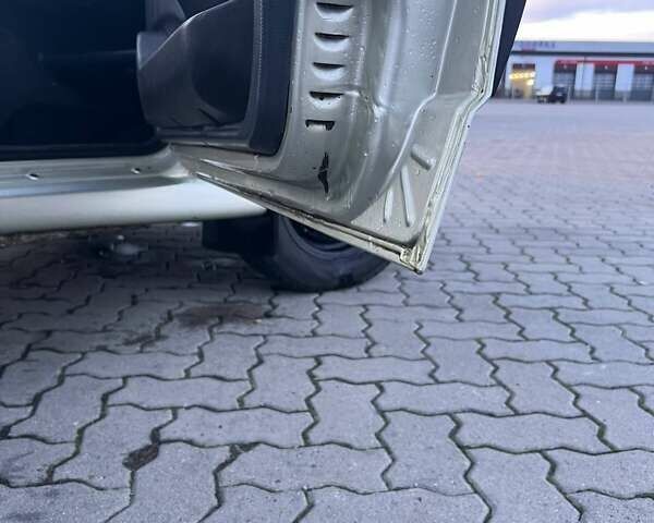 Сірий ВАЗ 2115 Самара, об'ємом двигуна 1.5 л та пробігом 77 тис. км за 1999 $, фото 7 на Automoto.ua