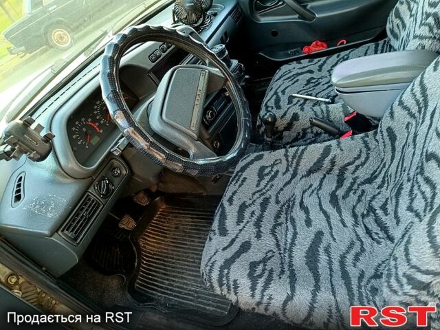 Серый ВАЗ 2115 Самара, объемом двигателя 1.5 л и пробегом 130 тыс. км за 800 $, фото 2 на Automoto.ua