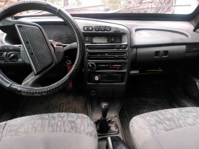 Серый ВАЗ 2115 Самара, объемом двигателя 1.5 л и пробегом 180 тыс. км за 1300 $, фото 7 на Automoto.ua