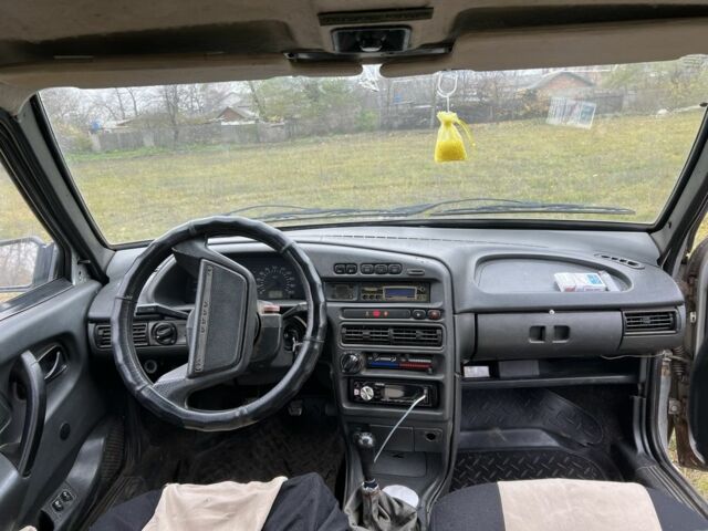 Серый ВАЗ 2115 Самара, объемом двигателя 1.5 л и пробегом 230 тыс. км за 1500 $, фото 7 на Automoto.ua