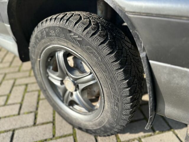 Серый ВАЗ 2115 Самара, объемом двигателя 1.5 л и пробегом 150 тыс. км за 1800 $, фото 4 на Automoto.ua