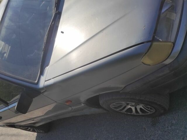 Серый ВАЗ 2115 Самара, объемом двигателя 1.5 л и пробегом 190 тыс. км за 1100 $, фото 3 на Automoto.ua