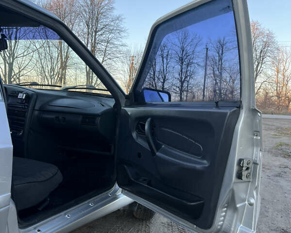 Серый ВАЗ 2115 Самара, объемом двигателя 1.5 л и пробегом 188 тыс. км за 1950 $, фото 8 на Automoto.ua