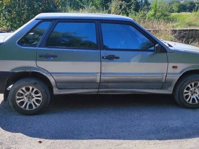 Серый ВАЗ 2115 Самара, объемом двигателя 1.5 л и пробегом 190 тыс. км за 1100 $, фото 2 на Automoto.ua