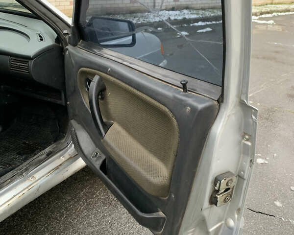 Серый ВАЗ 2115 Самара, объемом двигателя 1.5 л и пробегом 210 тыс. км за 1500 $, фото 5 на Automoto.ua