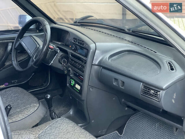 Серый ВАЗ 2115 Самара, объемом двигателя 1.5 л и пробегом 199 тыс. км за 1850 $, фото 38 на Automoto.ua