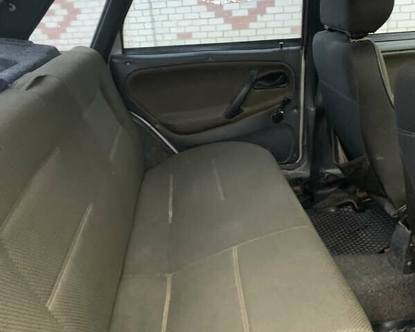 Сірий ВАЗ 2115 Самара, об'ємом двигуна 1.6 л та пробігом 210 тис. км за 1250 $, фото 16 на Automoto.ua