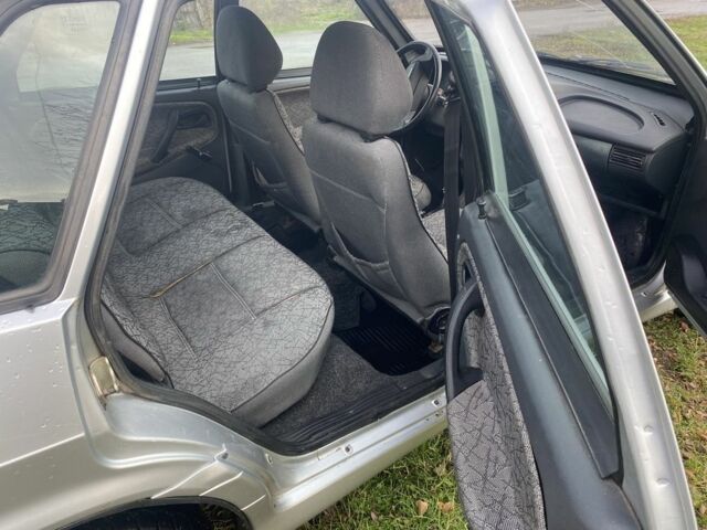 Серый ВАЗ 2115 Самара, объемом двигателя 1.5 л и пробегом 152 тыс. км за 1800 $, фото 5 на Automoto.ua