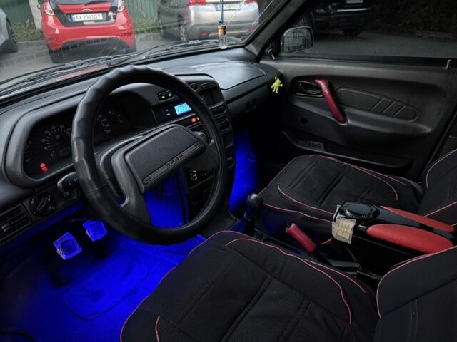 Сірий ВАЗ 2115 Самара, об'ємом двигуна 1.6 л та пробігом 180 тис. км за 1450 $, фото 6 на Automoto.ua