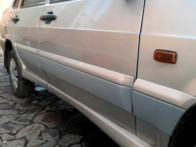 Серый ВАЗ 2115 Самара, объемом двигателя 1.5 л и пробегом 200 тыс. км за 2250 $, фото 3 на Automoto.ua