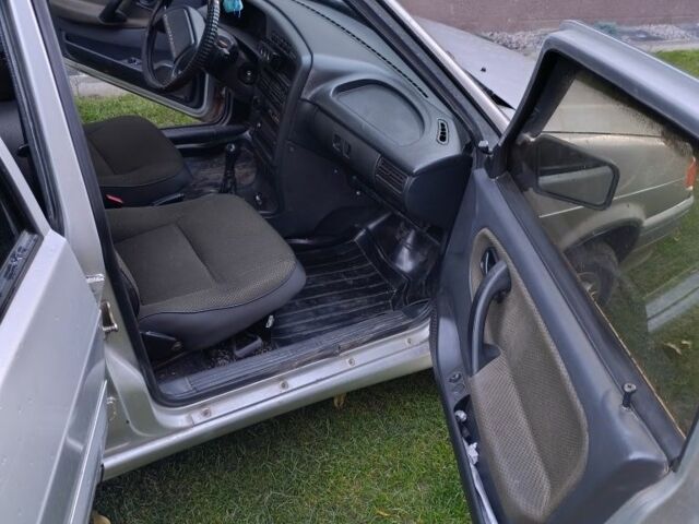 Сірий ВАЗ 2115 Самара, об'ємом двигуна 1.6 л та пробігом 98 тис. км за 1905 $, фото 10 на Automoto.ua