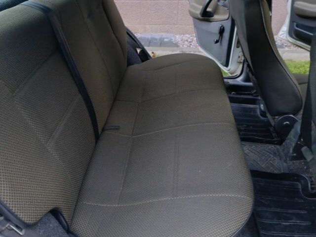 Сірий ВАЗ 2115 Самара, об'ємом двигуна 1.6 л та пробігом 98 тис. км за 1905 $, фото 7 на Automoto.ua