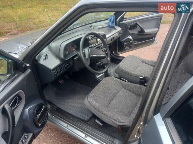 Сірий ВАЗ 2115 Самара, об'ємом двигуна 1.5 л та пробігом 295 тис. км за 2150 $, фото 9 на Automoto.ua