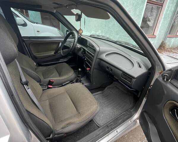 Серый ВАЗ 2115 Самара, объемом двигателя 1.5 л и пробегом 164 тыс. км за 1950 $, фото 6 на Automoto.ua