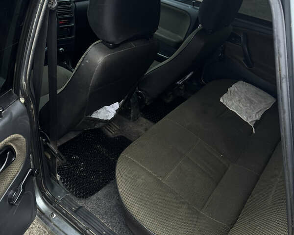 Серый ВАЗ 2115 Самара, объемом двигателя 1.5 л и пробегом 210 тыс. км за 1350 $, фото 6 на Automoto.ua