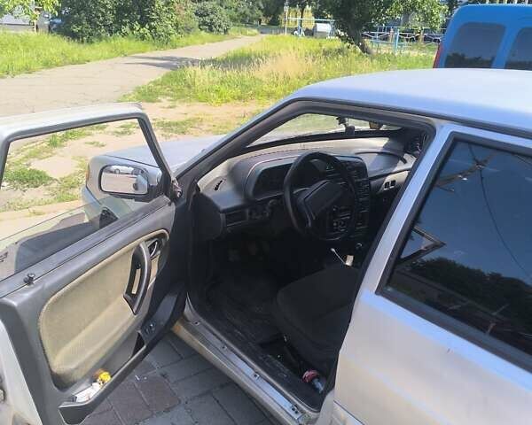 Серый ВАЗ 2115 Самара, объемом двигателя 1.5 л и пробегом 390 тыс. км за 800 $, фото 9 на Automoto.ua