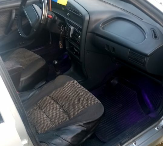 Серый ВАЗ 2115 Самара, объемом двигателя 1.5 л и пробегом 111 тыс. км за 1650 $, фото 5 на Automoto.ua