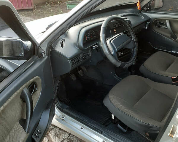 Серый ВАЗ 2115 Самара, объемом двигателя 0 л и пробегом 180 тыс. км за 2250 $, фото 8 на Automoto.ua