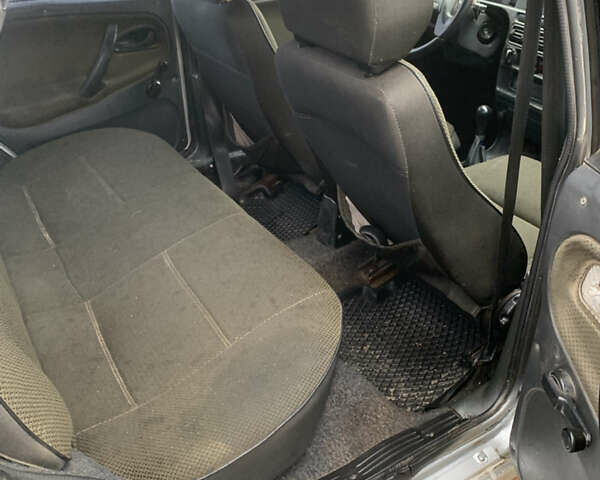 Серый ВАЗ 2115 Самара, объемом двигателя 1.5 л и пробегом 210 тыс. км за 1250 $, фото 10 на Automoto.ua