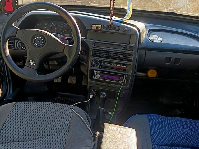 Серый ВАЗ 2115 Самара, объемом двигателя 1.5 л и пробегом 257 тыс. км за 2300 $, фото 5 на Automoto.ua