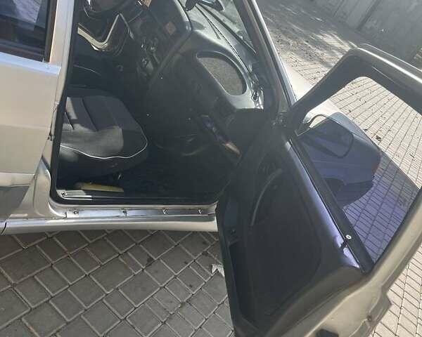 Серый ВАЗ 2115 Самара, объемом двигателя 1.5 л и пробегом 216 тыс. км за 2600 $, фото 9 на Automoto.ua