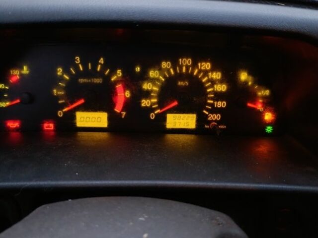 Сірий ВАЗ 2115 Самара, об'ємом двигуна 1.6 л та пробігом 98 тис. км за 1905 $, фото 2 на Automoto.ua