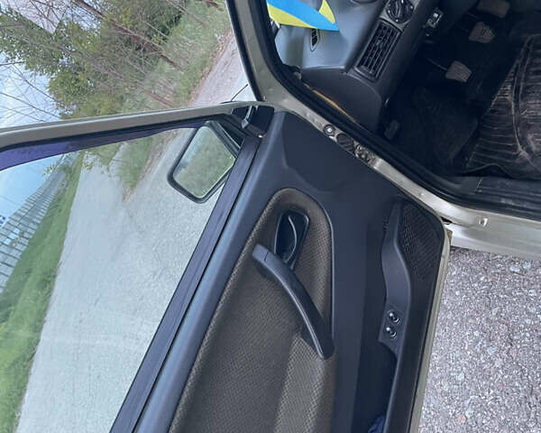 Серый ВАЗ 2115 Самара, объемом двигателя 1.5 л и пробегом 177 тыс. км за 2200 $, фото 10 на Automoto.ua