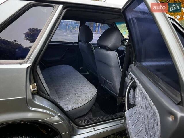 Серый ВАЗ 2115 Самара, объемом двигателя 1.5 л и пробегом 300 тыс. км за 1450 $, фото 12 на Automoto.ua