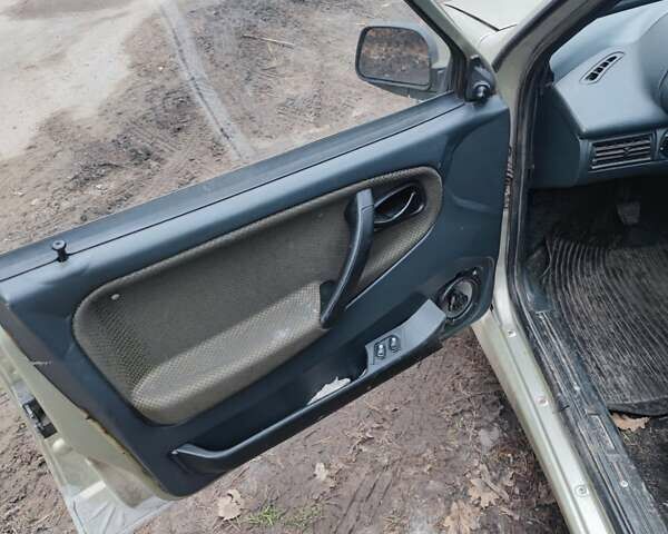 Сірий ВАЗ 2115 Самара, об'ємом двигуна 1.6 л та пробігом 233 тис. км за 1700 $, фото 5 на Automoto.ua