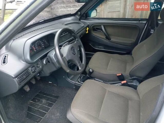 Серый ВАЗ 2115 Самара, объемом двигателя 1.5 л и пробегом 223 тыс. км за 1650 $, фото 1 на Automoto.ua