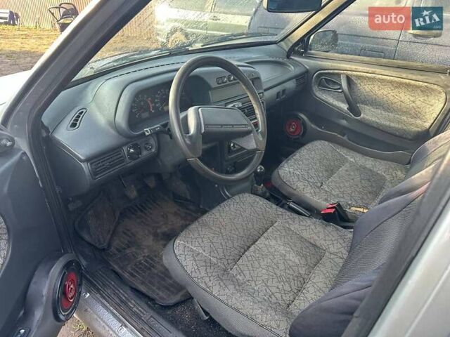 Серый ВАЗ 2115 Самара, объемом двигателя 1.5 л и пробегом 200 тыс. км за 1250 $, фото 5 на Automoto.ua