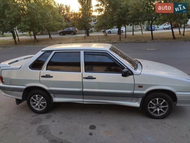 Серый ВАЗ 2115 Самара, объемом двигателя 1.5 л и пробегом 269 тыс. км за 1900 $, фото 2 на Automoto.ua