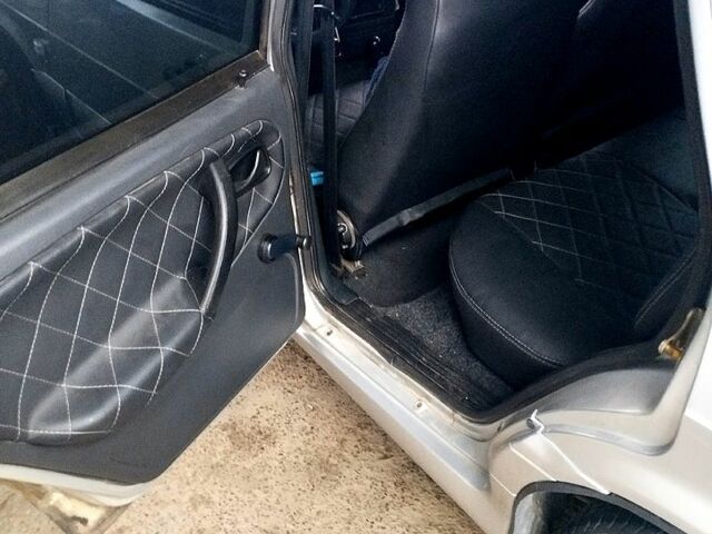 Серый ВАЗ 2115 Самара, объемом двигателя 1.6 л и пробегом 200 тыс. км за 2700 $, фото 10 на Automoto.ua