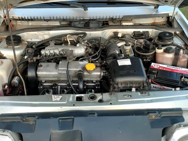 Серый ВАЗ 2115 Самара, объемом двигателя 1.5 л и пробегом 200 тыс. км за 2250 $, фото 1 на Automoto.ua