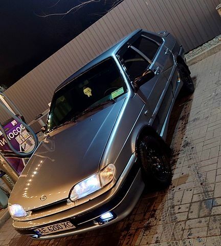 Серый ВАЗ 2115 Самара, объемом двигателя 1.6 л и пробегом 180 тыс. км за 2300 $, фото 4 на Automoto.ua