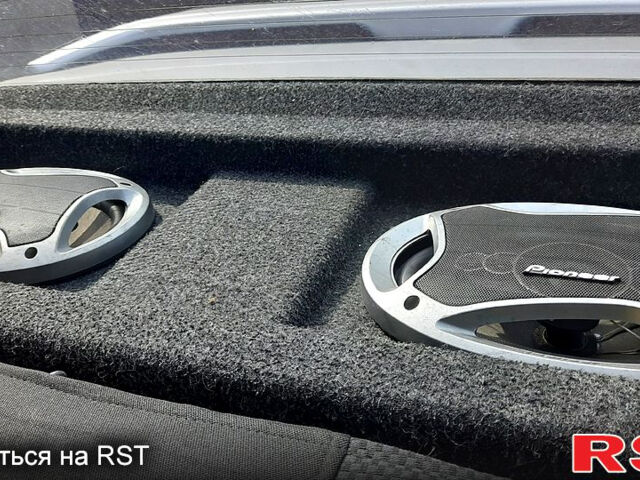 Серый ВАЗ 2115 Самара, объемом двигателя 1.6 л и пробегом 136 тыс. км за 2800 $, фото 9 на Automoto.ua