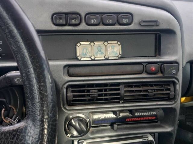 Серый ВАЗ 2115 Самара, объемом двигателя 1.6 л и пробегом 174 тыс. км за 2000 $, фото 7 на Automoto.ua