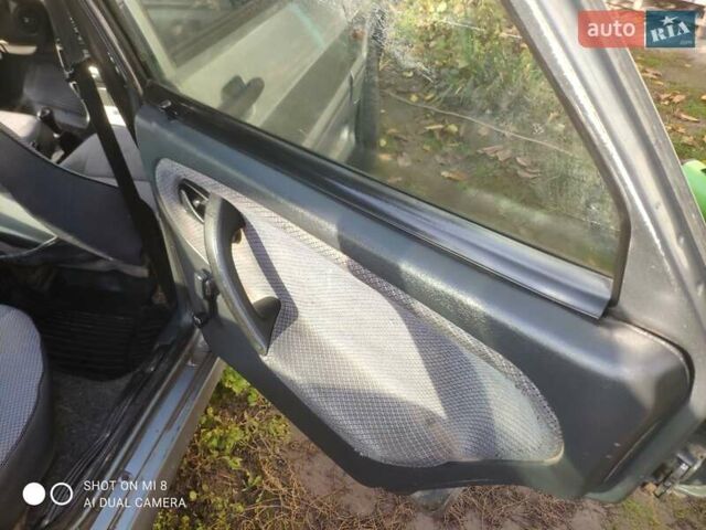 Серый ВАЗ 2115 Самара, объемом двигателя 1.6 л и пробегом 276 тыс. км за 750 $, фото 12 на Automoto.ua
