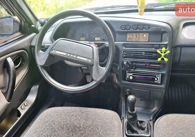 Серый ВАЗ 2115 Самара, объемом двигателя 1.6 л и пробегом 130 тыс. км за 2550 $, фото 10 на Automoto.ua