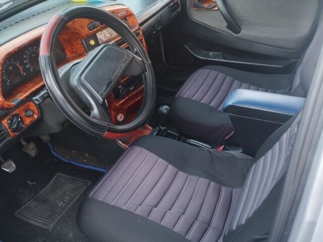 Серый ВАЗ 2115 Самара, объемом двигателя 0 л и пробегом 200 тыс. км за 1072 $, фото 1 на Automoto.ua