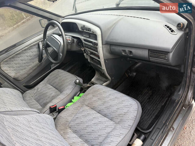 Сірий ВАЗ 2115 Самара, об'ємом двигуна 1.6 л та пробігом 251 тис. км за 600 $, фото 4 на Automoto.ua
