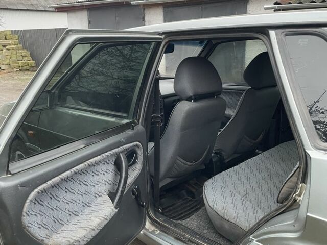 Серый ВАЗ 2115 Самара, объемом двигателя 1.6 л и пробегом 220 тыс. км за 1950 $, фото 5 на Automoto.ua