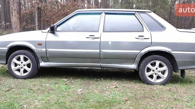 Серый ВАЗ 2115 Самара, объемом двигателя 1.6 л и пробегом 179 тыс. км за 2000 $, фото 4 на Automoto.ua