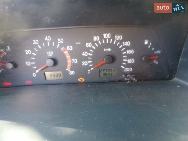 Серый ВАЗ 2115 Самара, объемом двигателя 1.6 л и пробегом 230 тыс. км за 2000 $, фото 6 на Automoto.ua